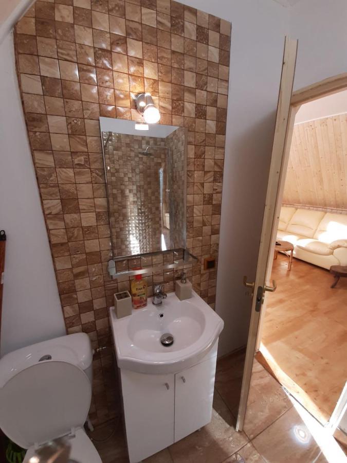 Cabana Din Livada Pucioasa Kültér fotó